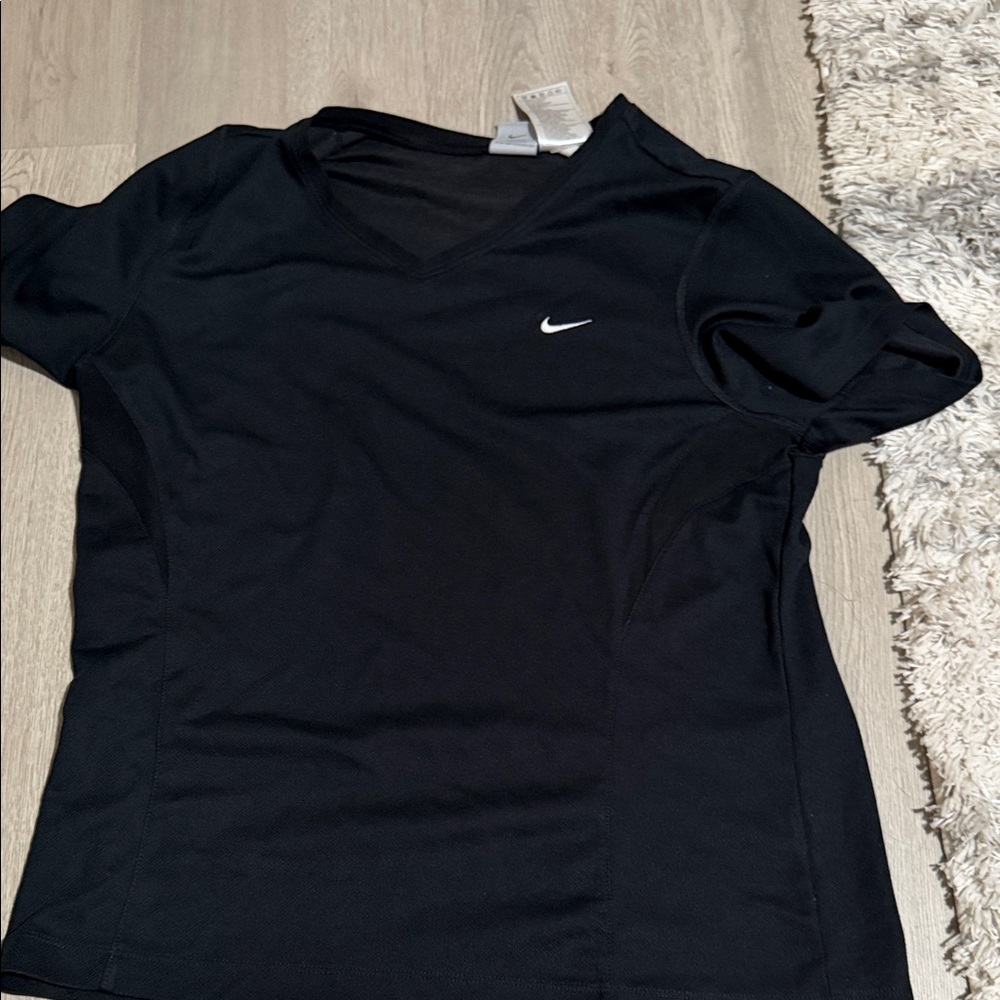 Nike Women's Black Short Sleeve Tee